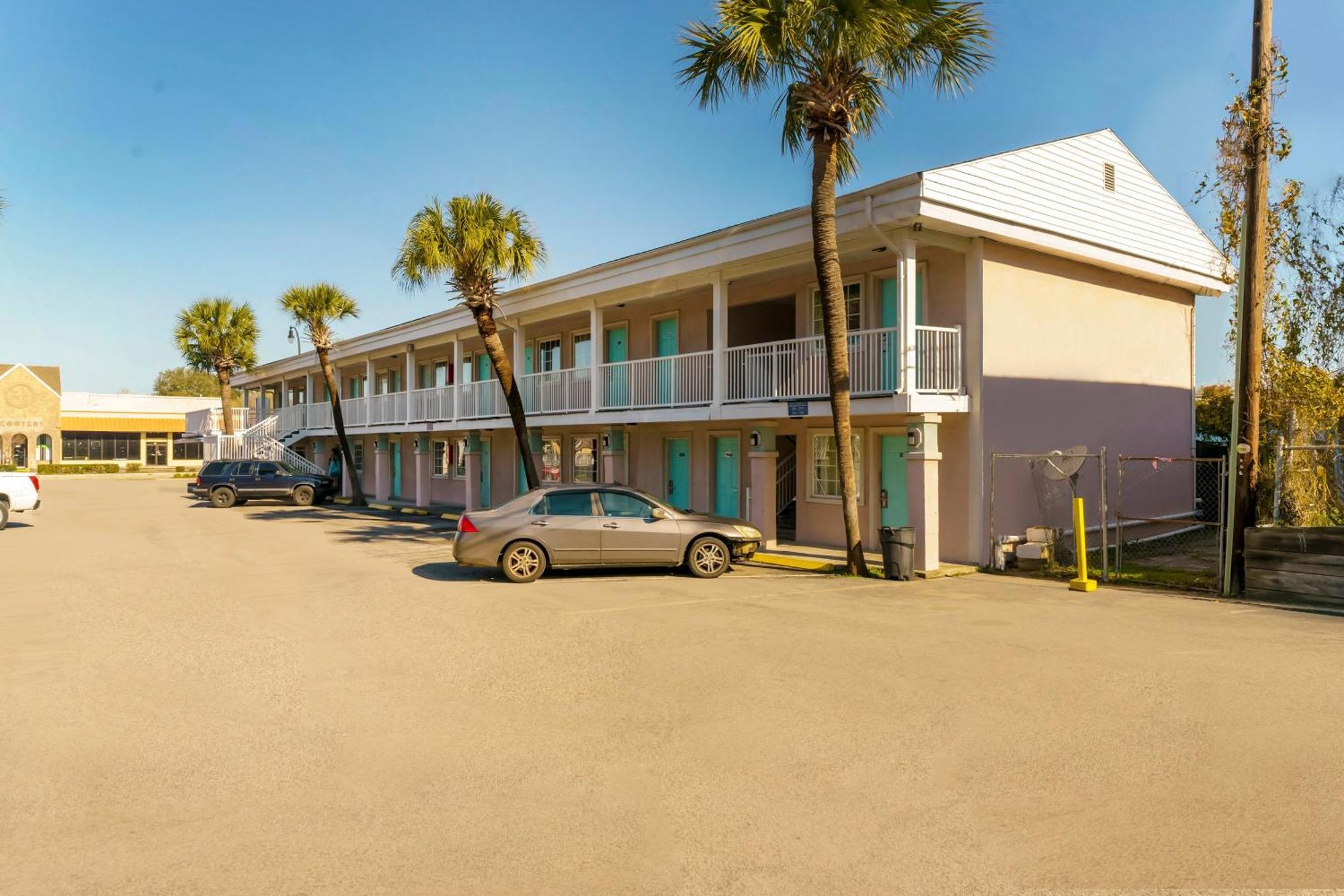 Oyo Hotel Myrtle Beach Kings Hwy Экстерьер фото